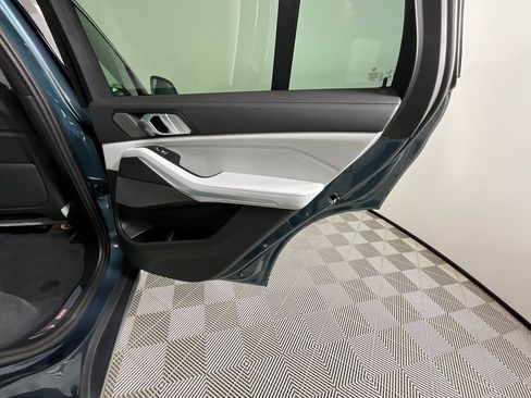 Used 2024 BMW X5 xDrive40i w/ Premium Package image 22