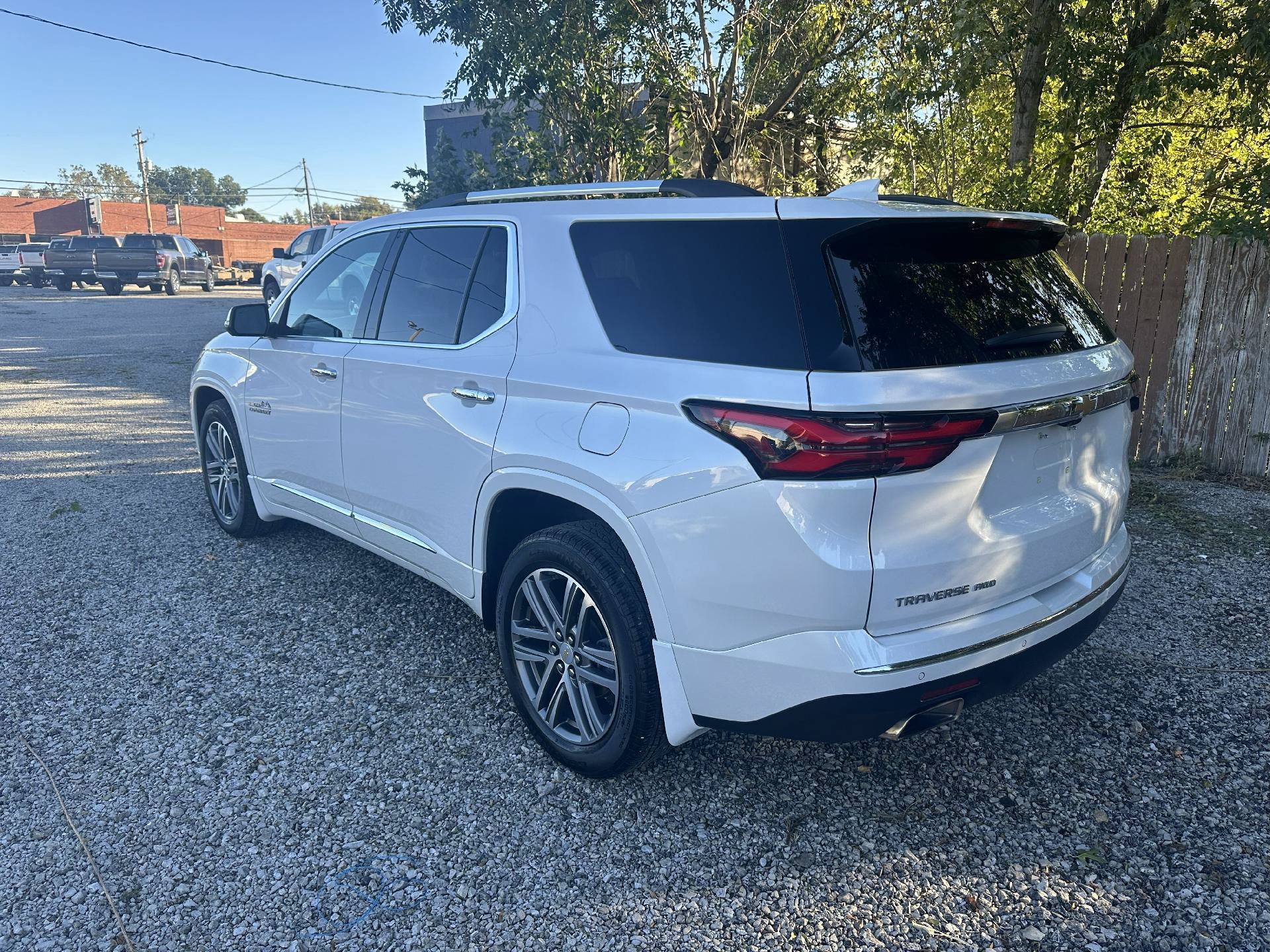 Used 2022 Chevrolet Traverse High Country w/ LPO, Floor Liner Package AWD/4WD image 3