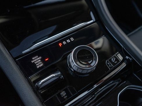 Used 2022 Jeep Grand Cherokee Limited 4xe w/ Luxury Tech Group II image 22