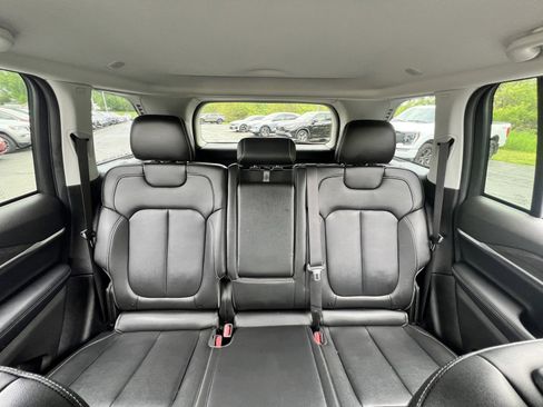 Used 2023 Jeep Grand Cherokee Limited AWD/4WD image 30