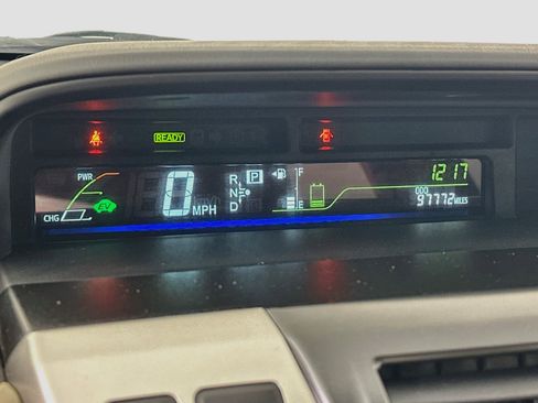 Used 2014 Toyota Prius V Three FWD image 18