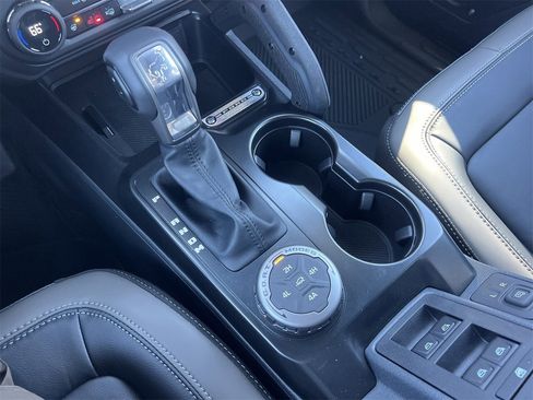 New 2025 Ford Bronco Outer Banks w/ Sasquatch Package image 8