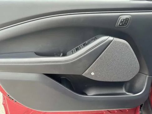 Used 2023 Ford Mustang Mach-E Premium AWD/4WD image 30