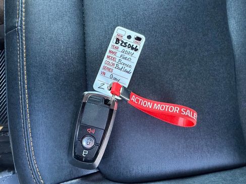 Used 2024 Ford Bronco Badlands image 67