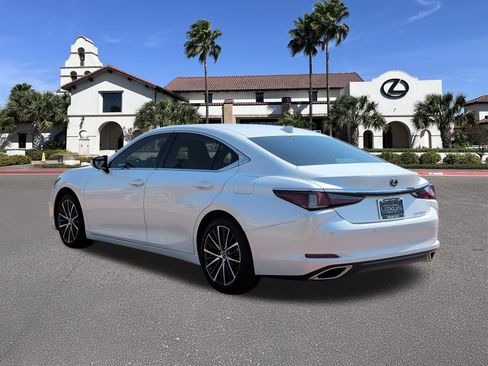 Used 2024 Lexus ES 350 w/ Premium Package FWD image 4