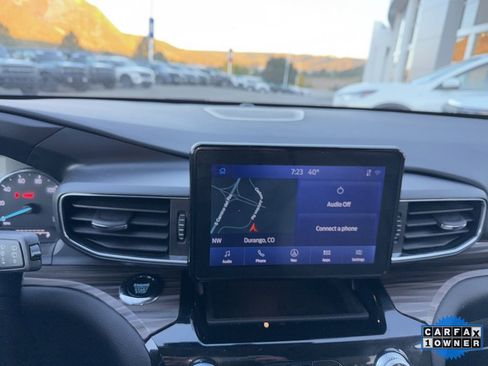 Certified 2024 Ford Explorer Limited image 4