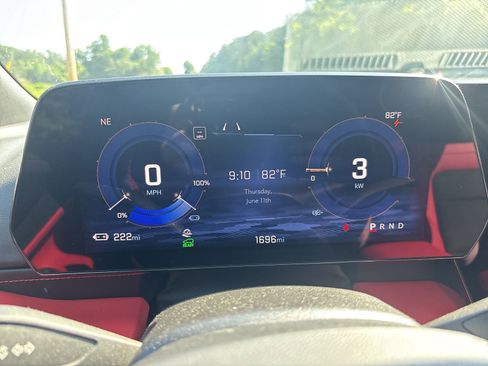 Used 2024 Chevrolet Blazer EV RS AWD/4WD image 18