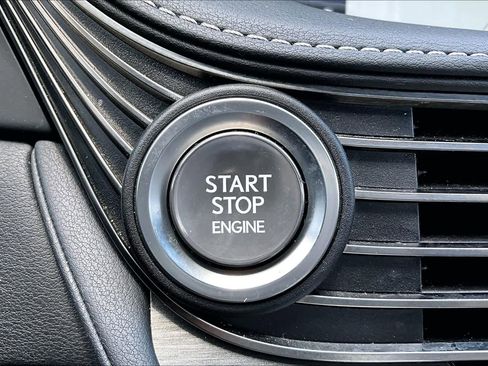 Used 2020 Lexus LS 500 w/ Accessory Package (Z2) RWD image 33