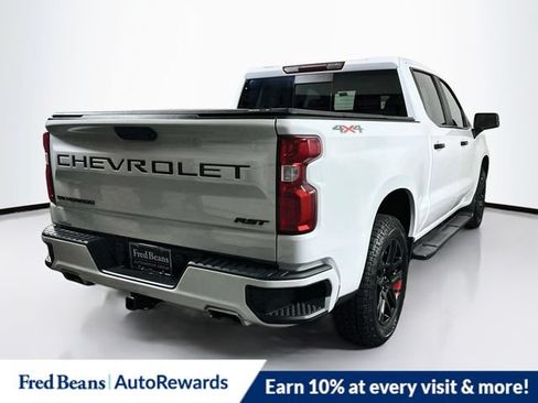 Used 2023 Chevrolet Silverado 1500 RST w/ Redline Edition AWD/4WD image 9