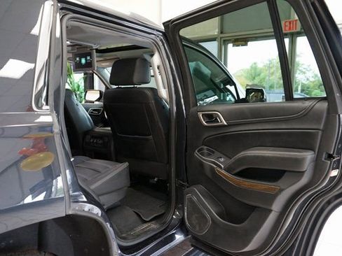 Used 2020 GMC Yukon Denali w/ Denali Ultimate Package AWD/4WD image 52