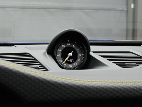Used 2026 Porsche 911 GT3 RWD image 12