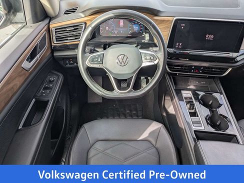 Certified 2024 Volkswagen Atlas SE FWD image 18
