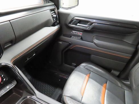 Used 2022 GMC Sierra 1500 AT4 w/ AT4 Premium Package image 30