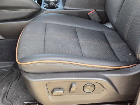 Used 2024 GMC Canyon AT4 w/ Technology Package AWD/4WD image 24