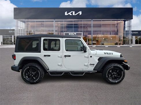 Used 2021 Jeep Wrangler Unlimited Sport image 7