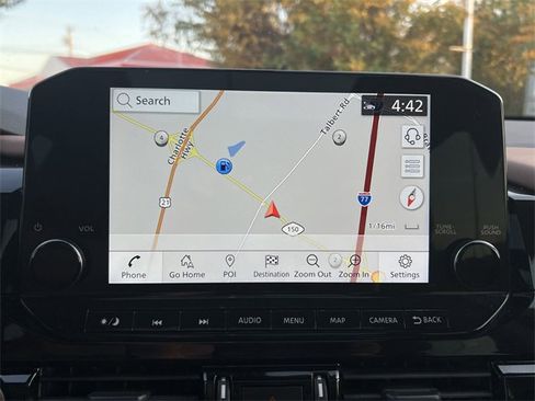 Used 2022 Nissan Pathfinder Platinum w/ Cargo Package image 18