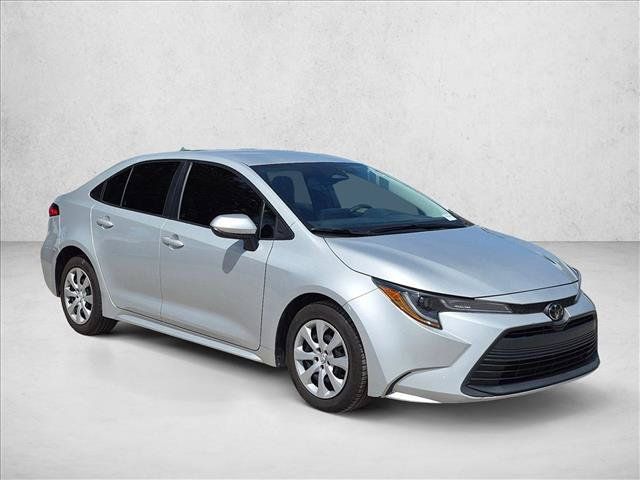 Used 2023 Toyota Corolla LE FWD image 3