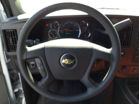 Used 2022 Chevrolet Express 2500 w/ Driver Convenience Package image 19