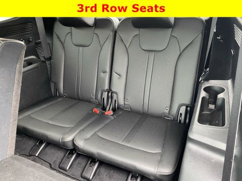 Used 2022 Kia Sorento S w/ Panoramic Sunroof Package image 10