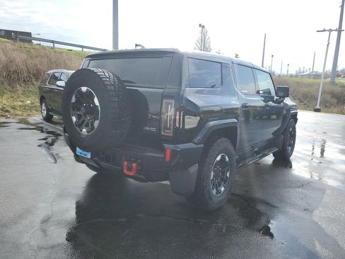 Used 2024 GMC Hummer EV 2X w/ Extreme Off-Road Package AWD/4WD image 4