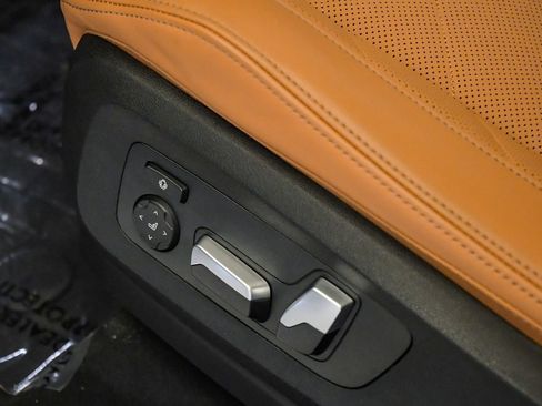 Certified 2024 BMW X5 xDrive40i w/ Premium Package AWD/4WD image 24