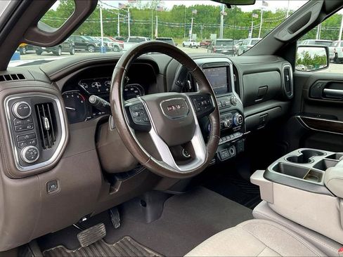 Used 2021 GMC Sierra 1500 SLE w/ Driver Alert Package II AWD/4WD image 13