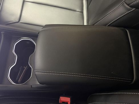 New 2025 Jeep Grand Cherokee Limited w/ Luxury Tech Group II image 30