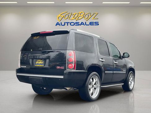 Used 2014 GMC Yukon Denali image 4