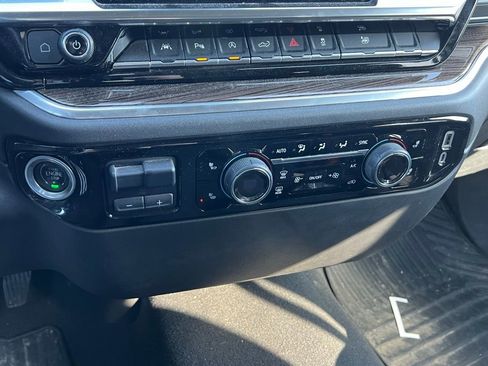 Used 2022 Chevrolet Silverado 1500 LT w/ Safety Package image 29