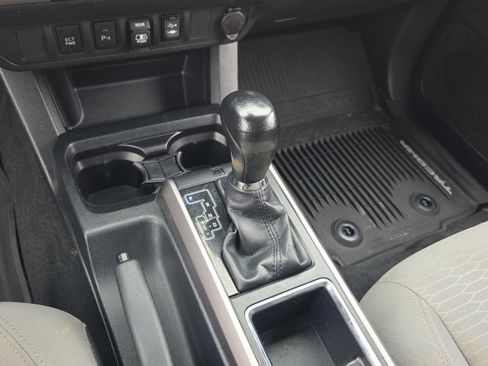 Used 2019 Toyota Tacoma SR5 image 16
