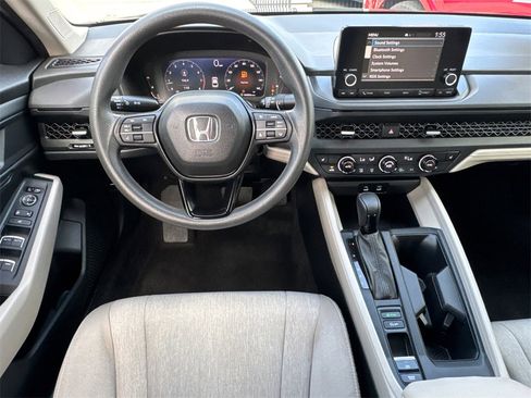 Used 2023 Honda Accord EX image 18