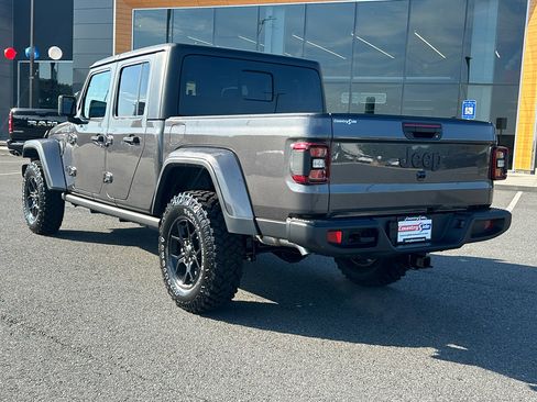 New 2025 Jeep Gladiator Willys image 6