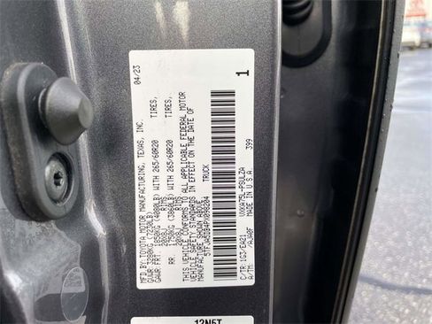 Used 2023 Toyota Tundra Limited image 32