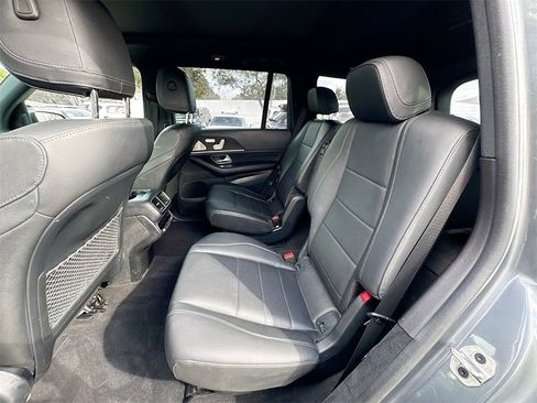 Used 2023 Mercedes-Benz GLS 450 4MATIC image 27