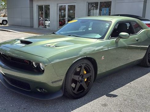 Used 2022 Dodge Challenger R/T Scat Pack w/ Driver Convenience Group image 3