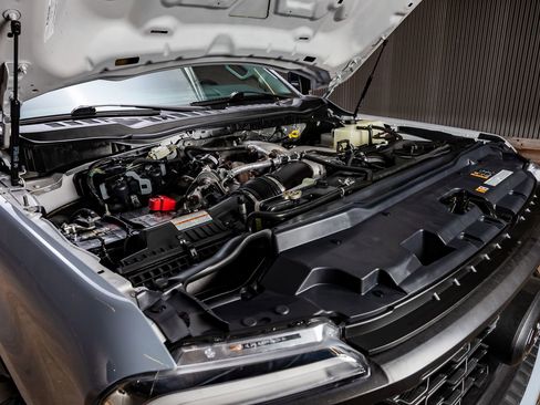 Used 2024 Ford F250 Lariat w/ Sport Appearance Package image 40