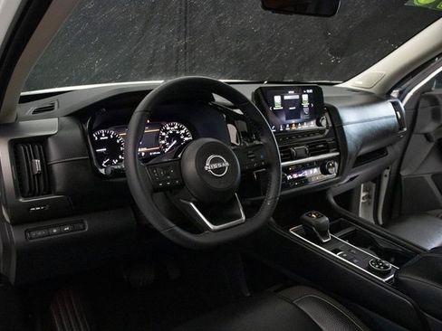 Used 2023 Nissan Pathfinder SL w/ SL Premium Package image 26