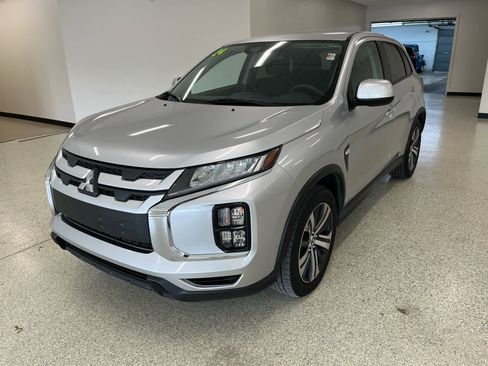 Used 2024 Mitsubishi Outlander Sport ES image 1