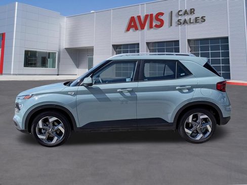 Used 2025 Hyundai Venue SEL FWD image 10
