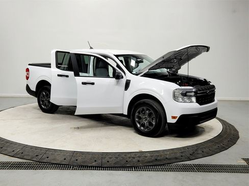 Used 2024 Ford Maverick XLT w/ Equipment Group 300A Standard image 9