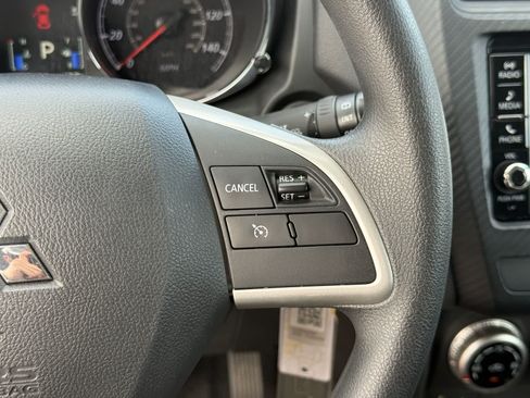 Used 2025 Mitsubishi Outlander Sport ES AWD/4WD image 17
