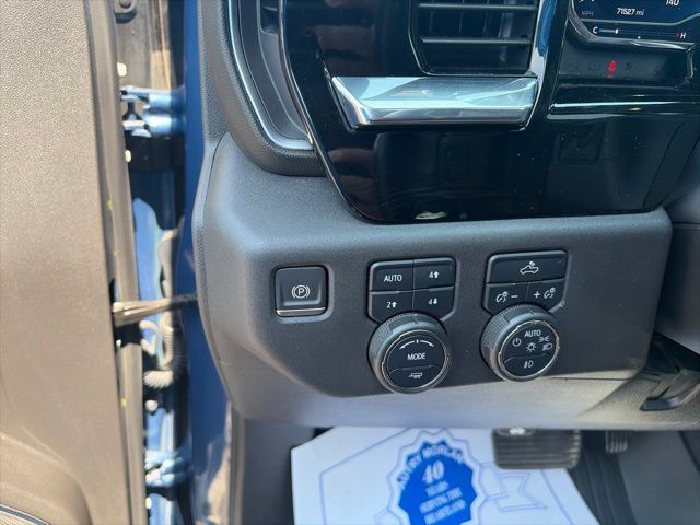 Used 2024 Chevrolet Silverado 1500 LT Trail Boss w/ Convenience Package II AWD/4WD image 20