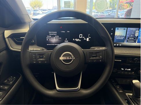 Used 2026 Nissan Kicks SV FWD image 17