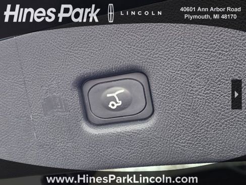 Certified 2023 Lincoln Nautilus Reserve w/ Class II Trailer Tow Package image 8