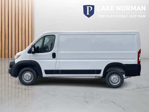 Used 2024 RAM ProMaster 1500 w/ Safety Group FWD image 6