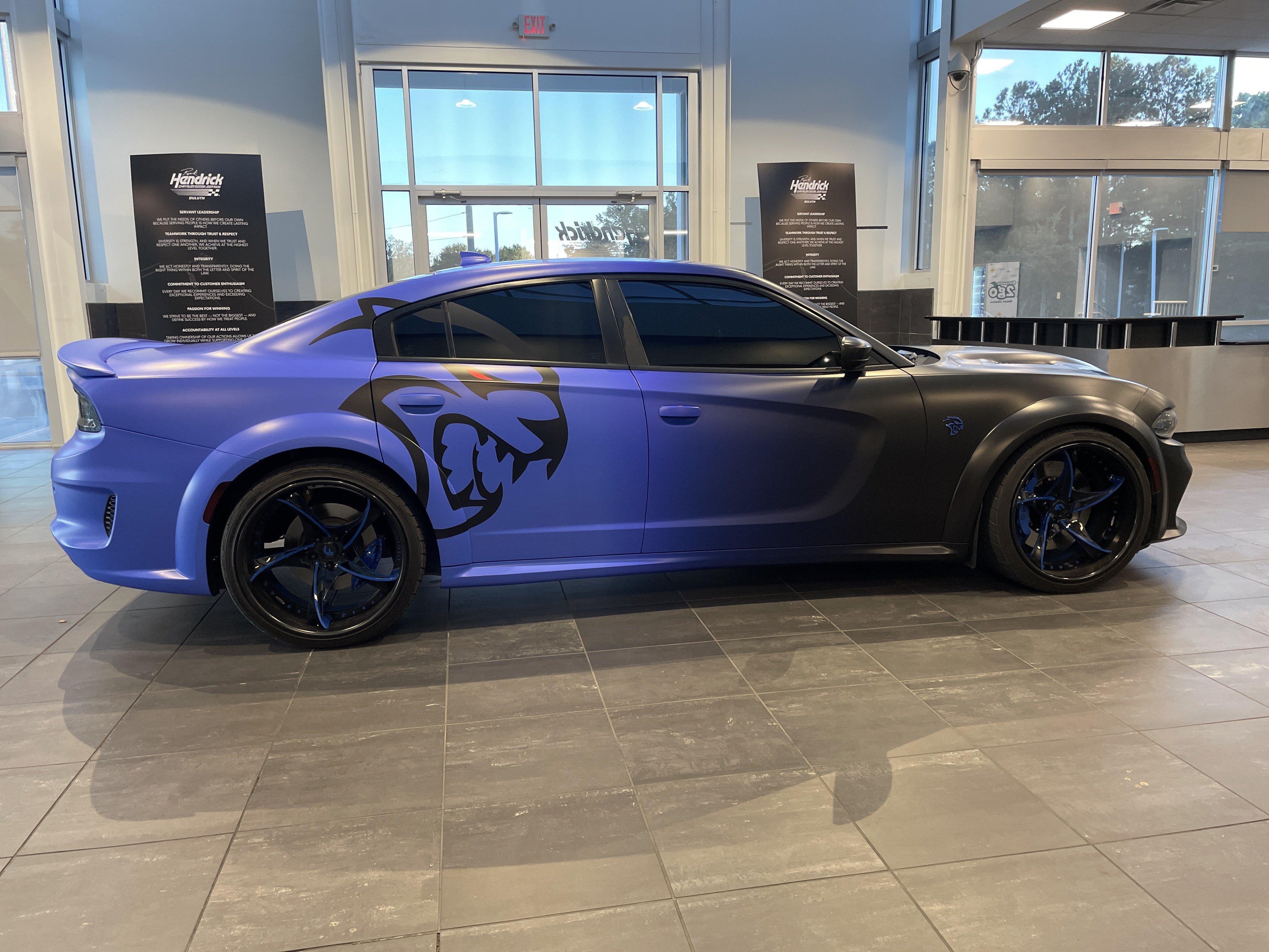 Used 2021 Dodge Charger SRT Hellcat RWD image 12