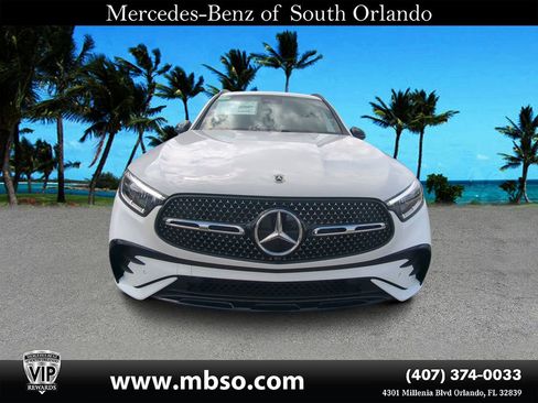 Used 2025 Mercedes-Benz GLC 350e 4MATIC image 21