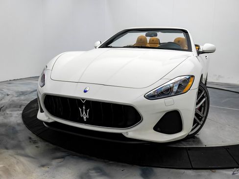 Used 2018 Maserati GranTurismo Sport image 4