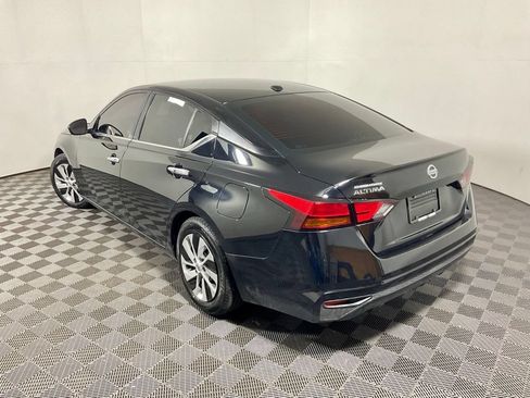 Used 2020 Nissan Altima 2.5 S FWD image 12