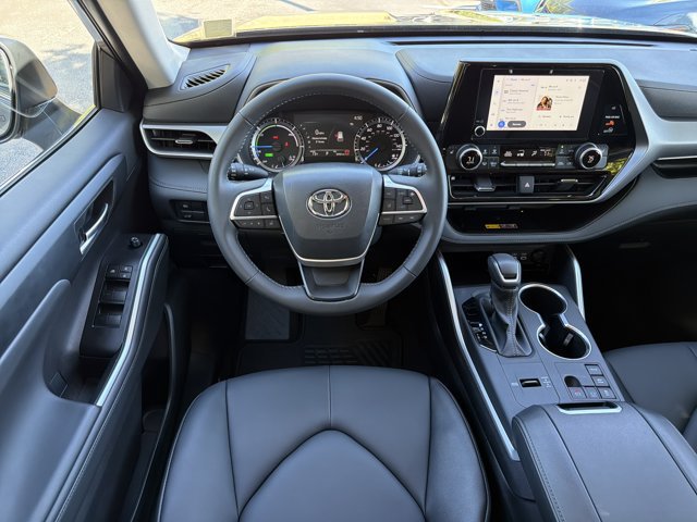 Used 2026 Toyota Highlander XLE AWD/4WD image 25